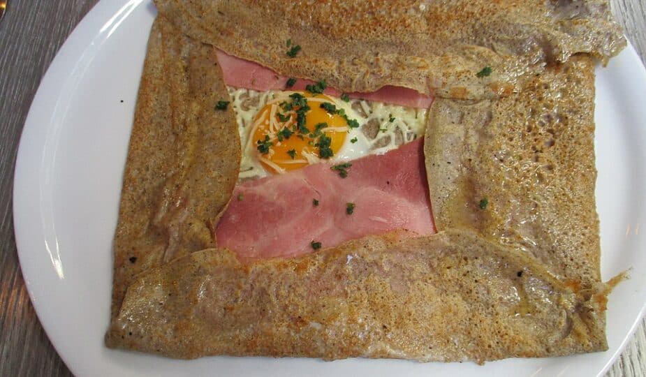 Crêpes maison : 10 idées de garnitures originales à préparer soi-même pour varier du classique beurre-sucre