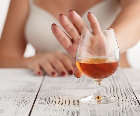 découvrez 5 astuces efficaces pour réussir votre dry january sans alcool et adopter un mode de vie sain tout au long du mois.